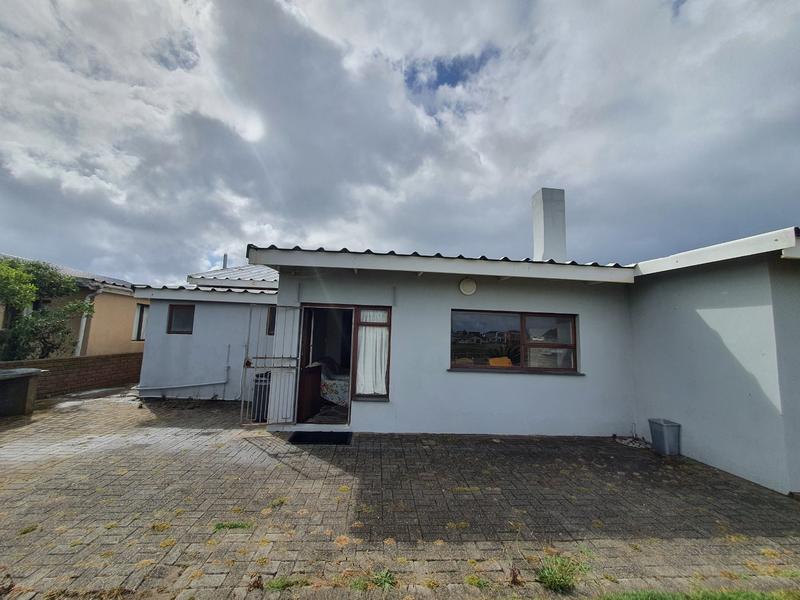 4 Bedroom Property for Sale in Gouritsmond Western Cape